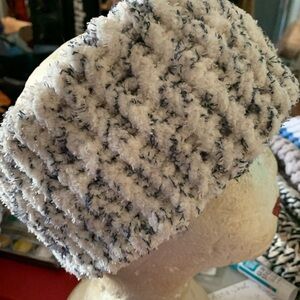 Elegant Textured Women's Ear Warmer in White and Black